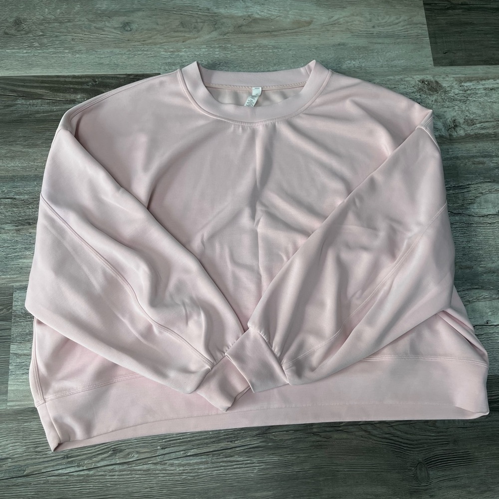 Lululemon Athletica Softstreme cropped sweatshirt